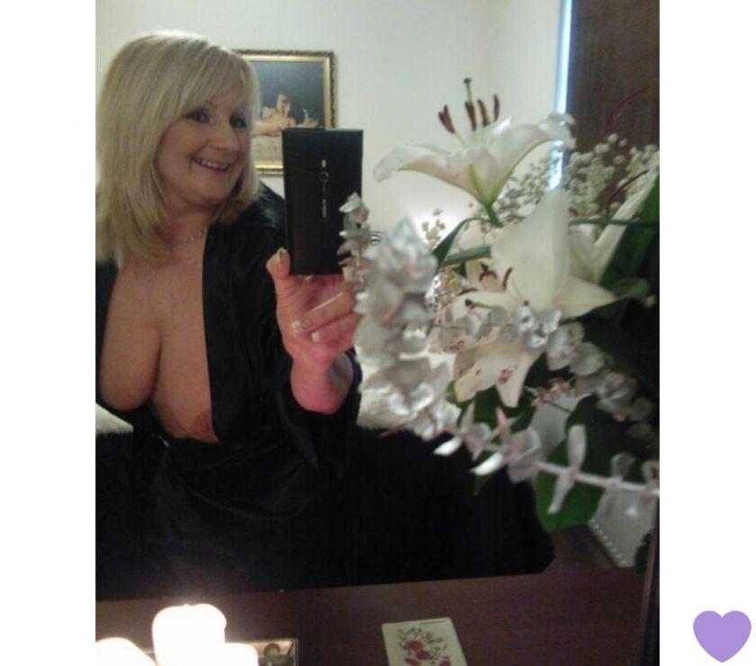 Penelope Hottie, 47